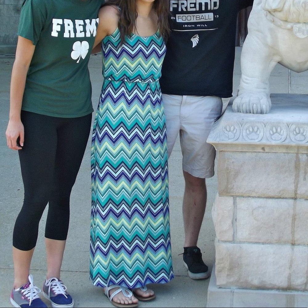 Zig zag pattern maxi dress.